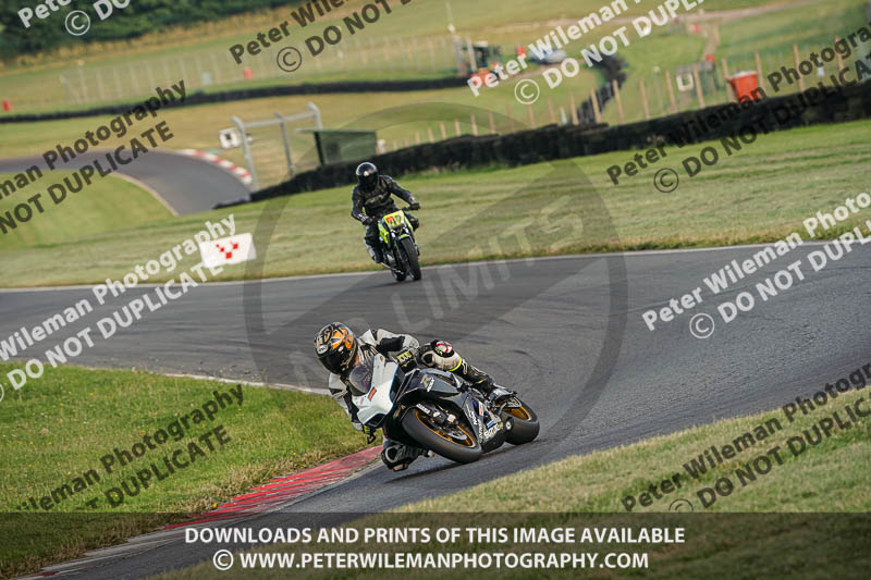 cadwell no limits trackday;cadwell park;cadwell park photographs;cadwell trackday photographs;enduro digital images;event digital images;eventdigitalimages;no limits trackdays;peter wileman photography;racing digital images;trackday digital images;trackday photos
